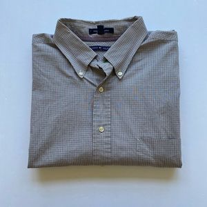 Tommy Hilfiger button down dress shirt